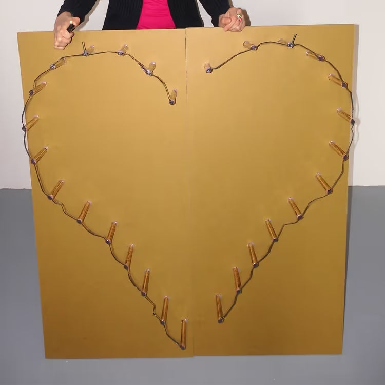 Brennendes Herz zur Hochzeit, Lichterbild